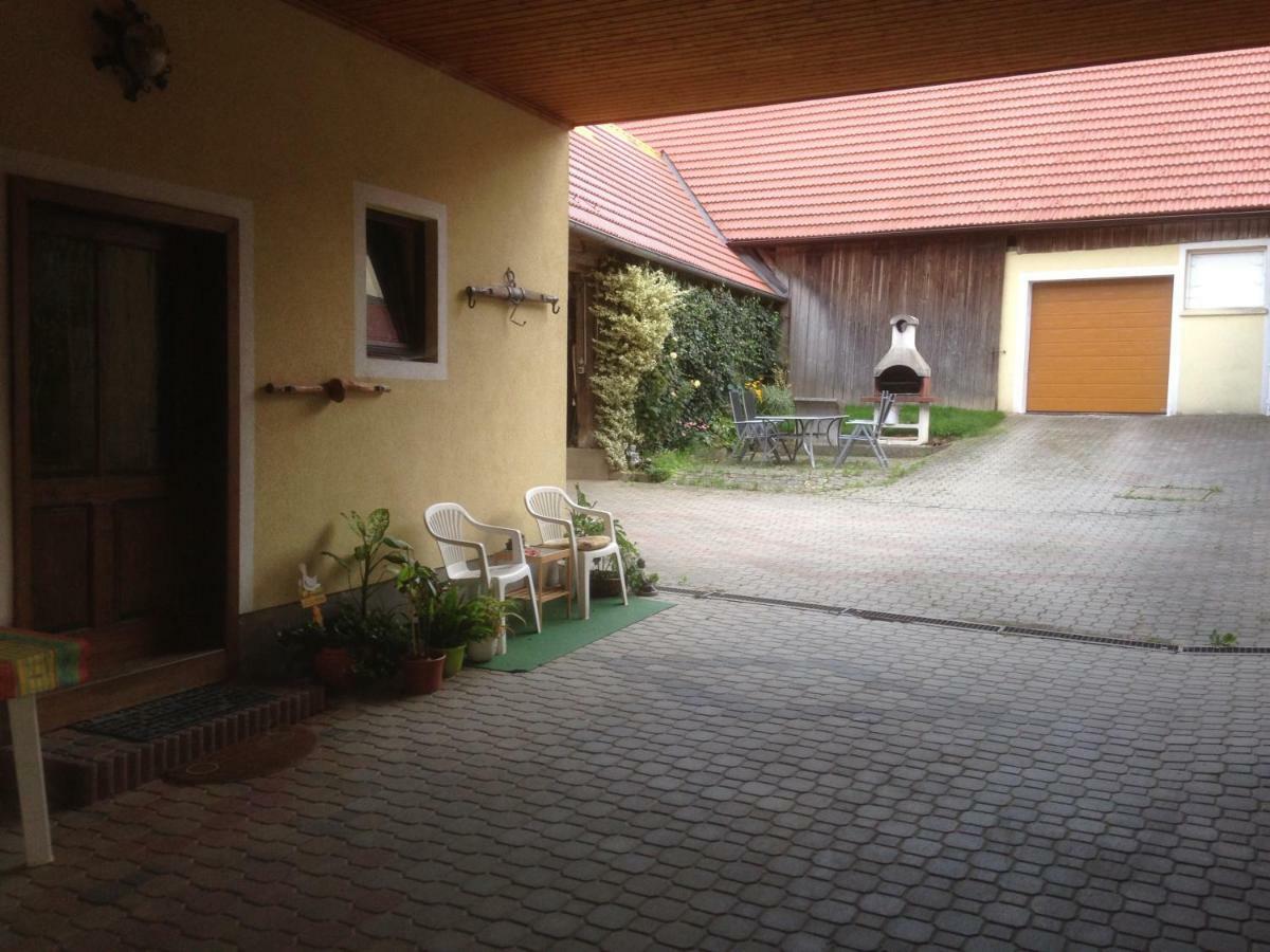 Waldenstein  Amstetter'S Ferienwohnung מראה חיצוני תמונה