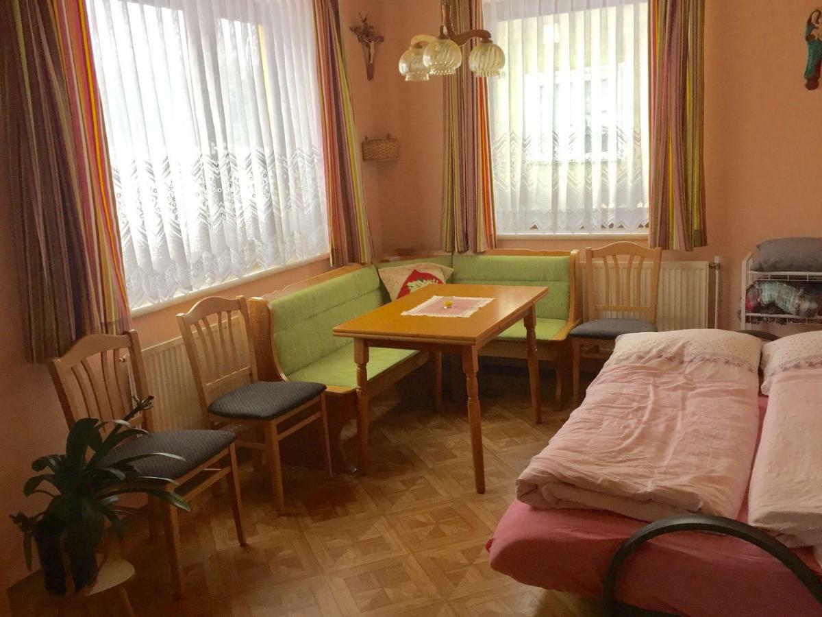 Waldenstein  Amstetter'S Ferienwohnung מראה חיצוני תמונה